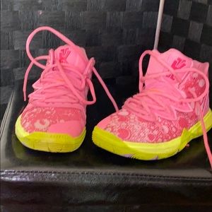 KIDS size 3 Nike Kyrie 5 “Patrick Star”